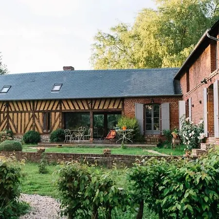 Le Pré Doré Bed and breakfast 3*