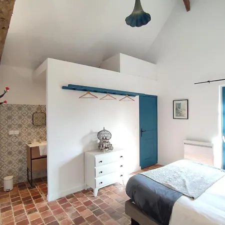 Le Pré Doré Bed and breakfast 3*