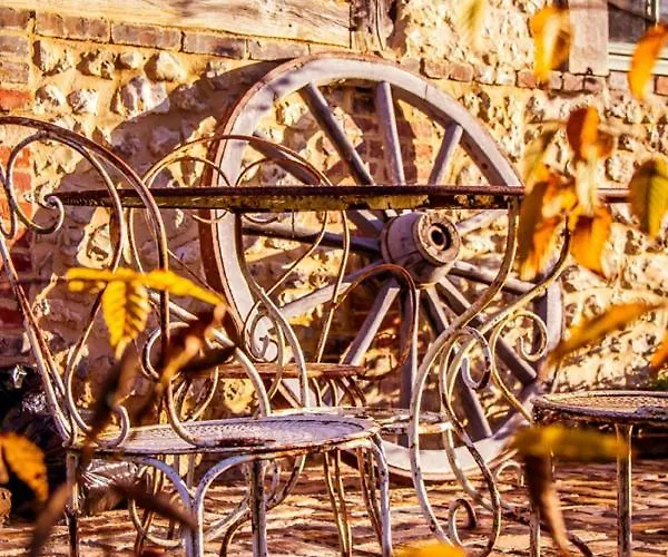 Le Pre Dore Bed & Breakfast 3*