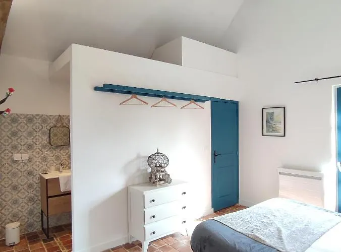 Le Pre Dore Bed & Breakfast 3*